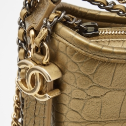 Pre Owned Chanel Green Crocodile Embossed Leather Small Gabrielle Hobo