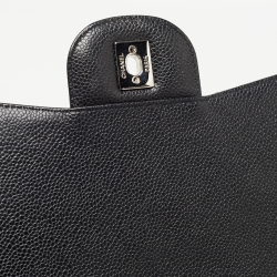 Pre Owned Chanel Black Quilted Caviar Leather Jumbo Classic Single Flap Bag