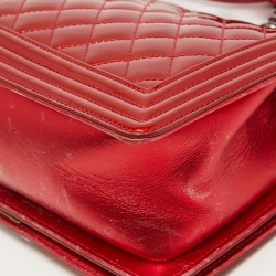 Pre Owned Chanel Red Quilted Patent Leather Medium Boy Bag