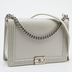 Chanel Pearl Iridescent Glazed Leather Large Reverso Boy Flap Bag