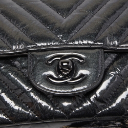 Pre Owned Chanel Dark Grey Patent Leather Single Flap Small Shoulder Bag