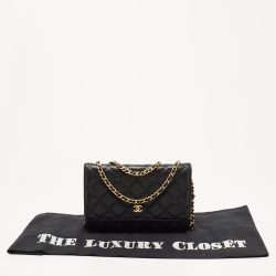 Pre Owned Chanel Black Quilted Lambskin Leather WOC Clutch Bag