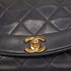 Pre Owned Chanel Black Quilted Leather Diana Flap Bag