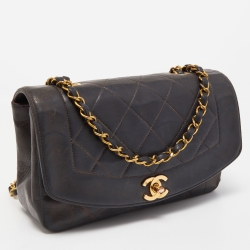 Pre Owned Chanel Black Quilted Leather Diana Flap Bag