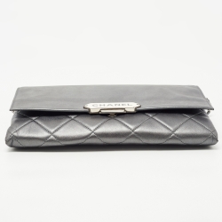 Pre Owned Chanel Metallic Grey Quilted Leather Retro Label Flap Bag