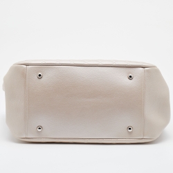 Pre Owned Chanel Pearl Beige Quilted Leather Boy Accordion Flap Bag