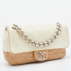 Pre Owned Chanel White/Beige Quilted Leather Medium Single Flap Bag