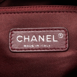 Pre Owned Chanel Red Quilted Caviar Leather CC Drawstring Hobo