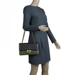 Pre Owned حقيبة شانيل قلاب مزدوج كلاسيك متوسطة جلد مبطنة ثلاثية اللون