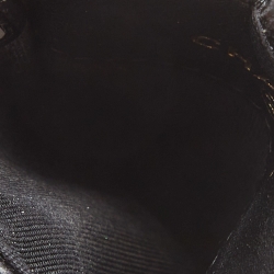 مملوكة مسبقًا Chanel Black Quilted Leather CC Card Holder Chain