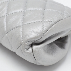 Pre Owned Chanel Silver Quilted Caviar Leather Timeless Clutch