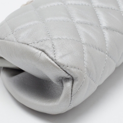Pre Owned Chanel Silver Quilted Caviar Leather Timeless Clutch