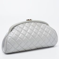 Pre Owned Chanel Silver Quilted Caviar Leather Timeless Clutch