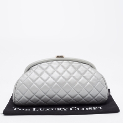 Pre Owned Chanel Silver Quilted Caviar Leather Timeless Clutch