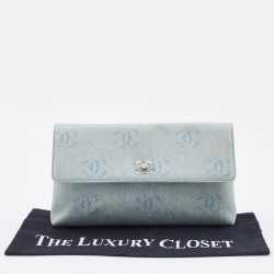 Pre Owned Chanel Blue CC Signature Denim Vintage Clutch