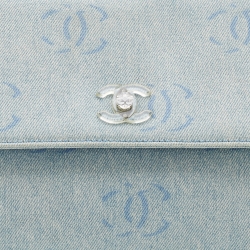 Pre Owned Chanel Blue CC Signature Denim Vintage Clutch