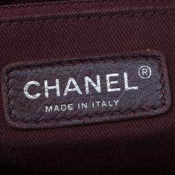 مملوكة مسبقًا Chanel Black Glazed Leather Petite Shopper Tote