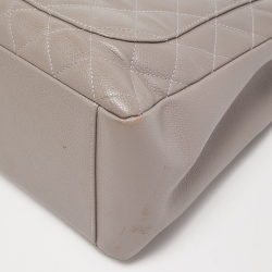 Pre Owned Chanel Grey Quilted Caviar Leather GST Shopper Tote