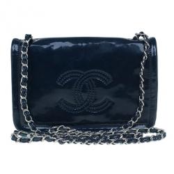 Pre Owned Chanel Blue Patent CC Logo Chain Crossbody
