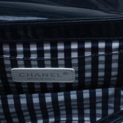 Pre Owned Chanel Blue Patent CC Logo Chain Crossbody