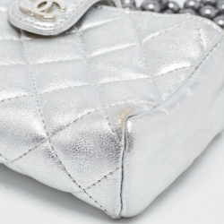 Pre Owned Chanel Silver Quilted Leather O-Phone Holder with Pearl Chain
