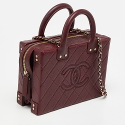 Pre Owned Chanel Burgundy Quilted Leather Vanity Case Box Bag