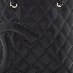 Pre Owned Chanel Black/White Quilted Leather Medium Ligne Cambon Bucket Tote