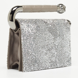 مملوكة مسبقًا Chanel Grey/Silver Leather Strass Around The World Clutch
