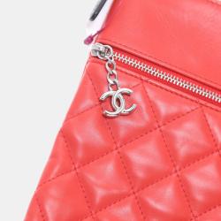 مملوكة مسبقًا Chanel Red Leather Clutch Large