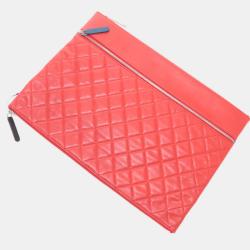 مملوكة مسبقًا Chanel Red Leather Clutch Large