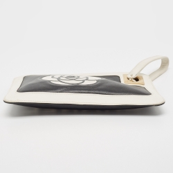 Pre Owned Chanel White/Black Leather Camellia Wristlet Clutch