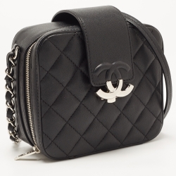 Pre Owned Chanel Black Quilted Leather Mini CC Box Camera Bag