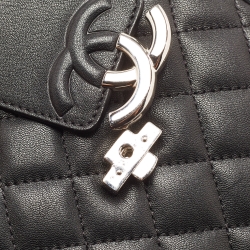 Pre Owned Chanel Black Quilted Leather Mini CC Box Camera Bag