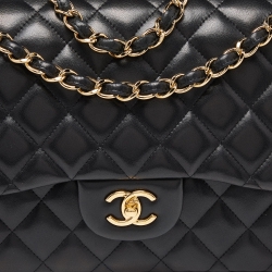 Pre Owned Chanel Black Quilted Leather Jumbo Classic Double Flap Bag