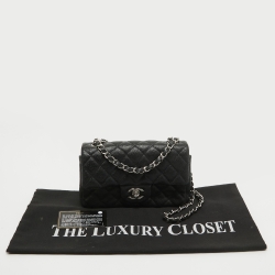 Pre Owned Chanel Black Quilted Caviar Leather New Mini Classic Single Flap Bag