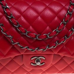 مملوكة مسبقًا حقيبة شانيل قلاب مزدوج كلاسيك كبيرة جلد كافيار مبطنة حمراء