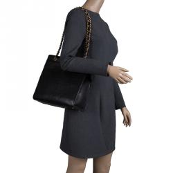 مملوكة مسبقًا Chanel Black Caviar Leather CC Vintage Shopper Tote