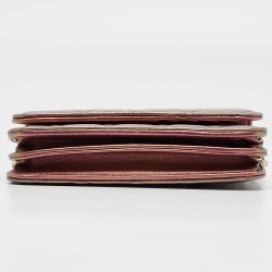 مملوكة مسبقًا Chanel Iridescent Pink Quilted Leather CC Wallet On Chain