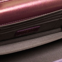 مملوكة مسبقًا Chanel Iridescent Pink Quilted Leather CC Wallet On Chain