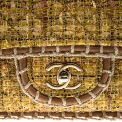 مملوكة مسبقًا حقيبة شانيل قلاب مفرد كلاسيك متوسطة جلد وتويد مبطنة صفراء