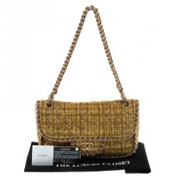 مملوكة مسبقًا حقيبة شانيل قلاب مفرد كلاسيك متوسطة جلد وتويد مبطنة صفراء