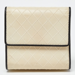 مملوكة مسبقًا محفظة بسلسلة شانيل تطريز معين جلد سوداء / عنابية