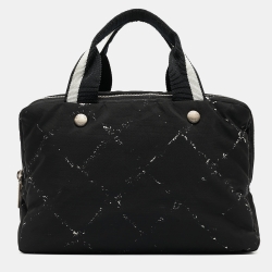 مملوكة مسبقًا Chanel Black/White Quilted Nylon Travel Line Multiple Zip Bowler Bag