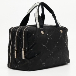 مملوكة  مسبقًا Chanel Black/White Quilted Nylon Travel Line Multiple Zip Bowler Bag
