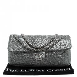 Pre Owned Chanel Grey Embossed Patent Leather Flap Bag