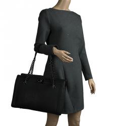 مملوكة مسبقًا Chanel Matte Black Python Large Boy Shopper Tote