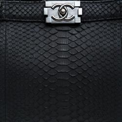 مملوكة مسبقًا Chanel Matte Black Python Large Boy Shopper Tote