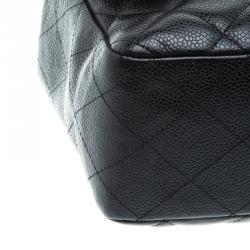مملوكة مسبقًا Chanel Black Quilted Caviar Leather Jumbo Classic Single Flap Bag