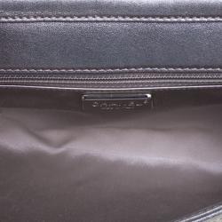 مملوكة مسبقًا حقيبة كلاتش شانيل WOC مزخرفة جلد اريدسينت رصاصية