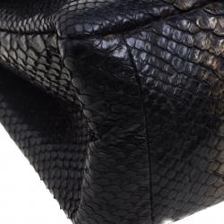 مملوكة مسبقًا حقيبة شانيل قلاب 226 كلاسيك 2.55 ريإيشو جلد ثعبان ذهبية/ سوداء ميتالك